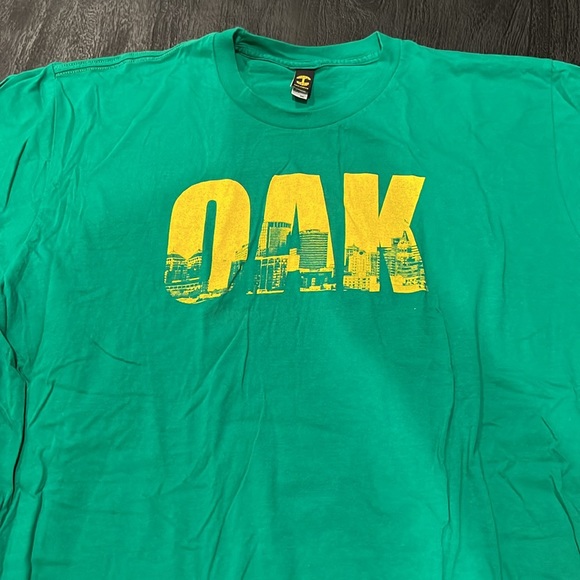 OAK By Oaklandish Green w/Yellow OAK Print T-Shirt Sized Men’s 2XL - Picture 3 of 8